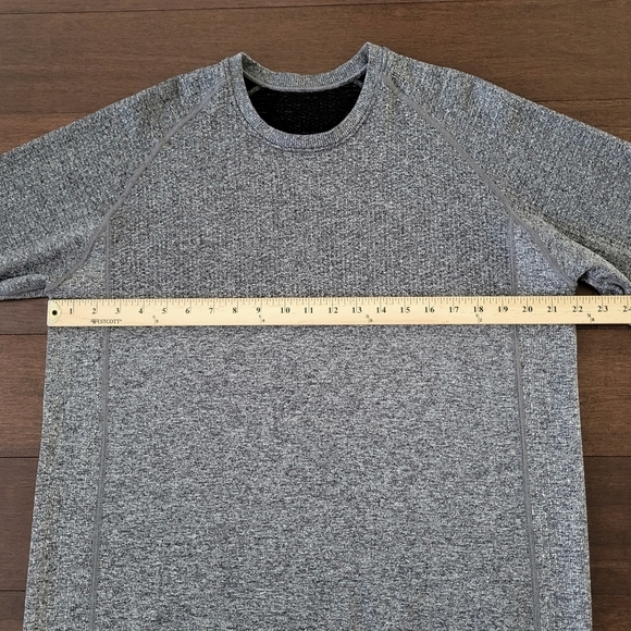 Lululemon Engineered Warmth Long Sleeve Crew Merino Wool Sweater XL Black/White - Picture 9 of 11